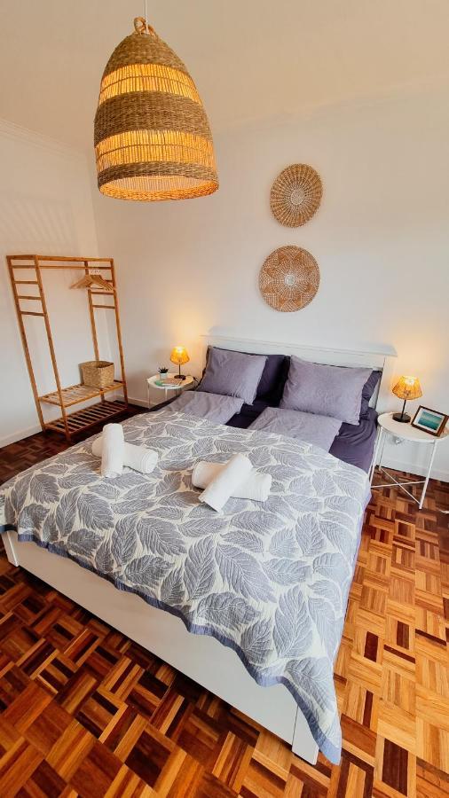 Tika Surf Camp Ericeira Hotel Carvoeira Екстериор снимка